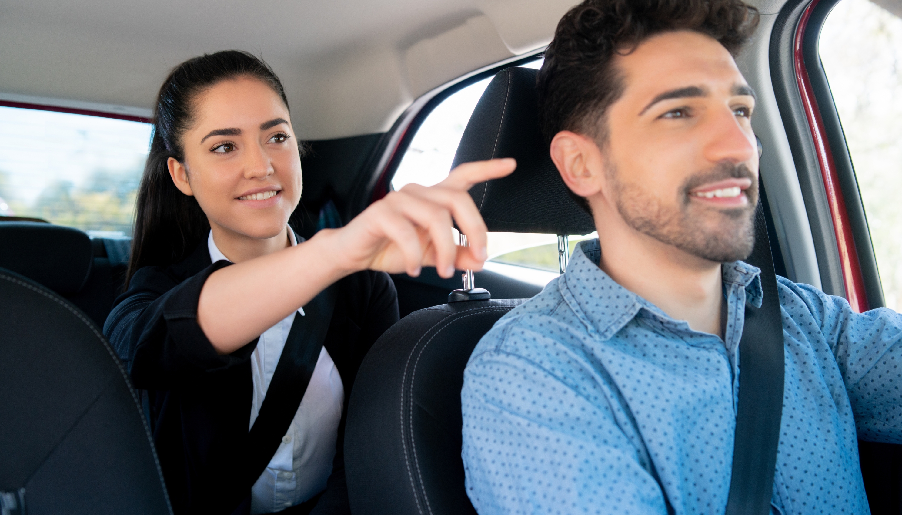 Top Reasons to Choose Myle Cars for Your Airport Transfer in Glasgow